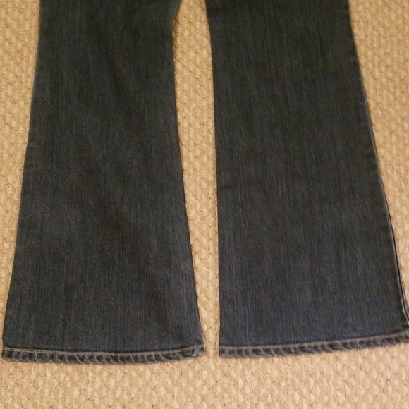 Old Navy Maternity Jeans - Picture 6 of 8